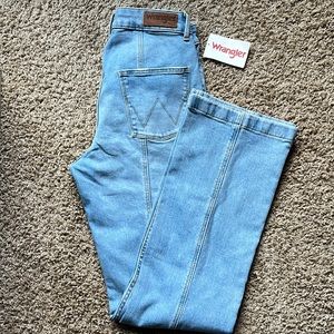 Wrangler high rise bold boot 4/27*30